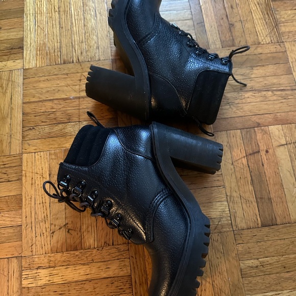 Dr Martens black boots - Picture 4 of 8